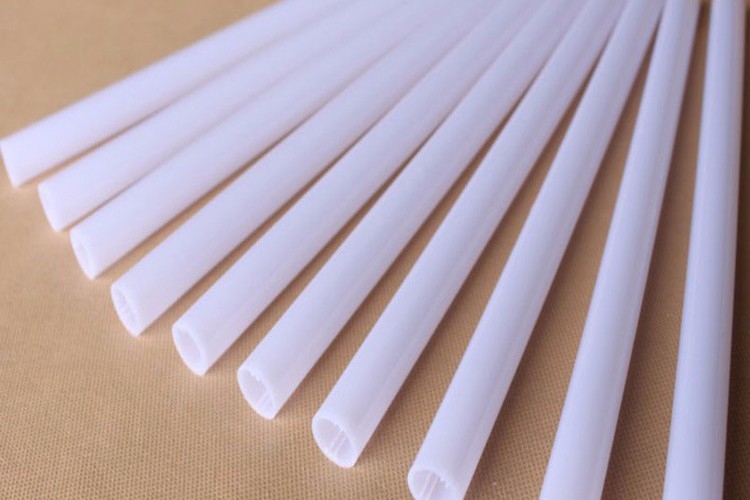 PC廠家直銷(xiāo)選用進(jìn)口原材料擠出高透光率LED燈T8 T10光擴(kuò)散乳白PC管